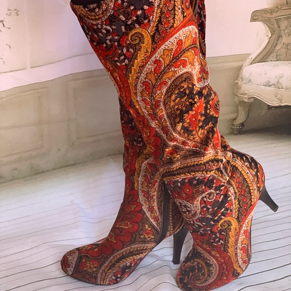 Shoes - Knee Length heeled Boots size 7
